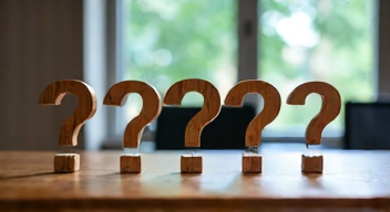 Die 5 meistgestellten Fragen (FAQ) zu sozialen Medien