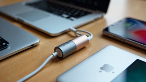 Kreative Gadgets: JuicyBoosta, IT-Alltag, Schnellladung neu definiert