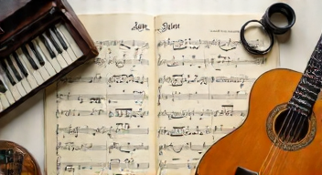 Musikalische Einflüsse im Websitetext (10/10)