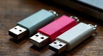 Perspektiven zu bootfähigen USB-Sticks